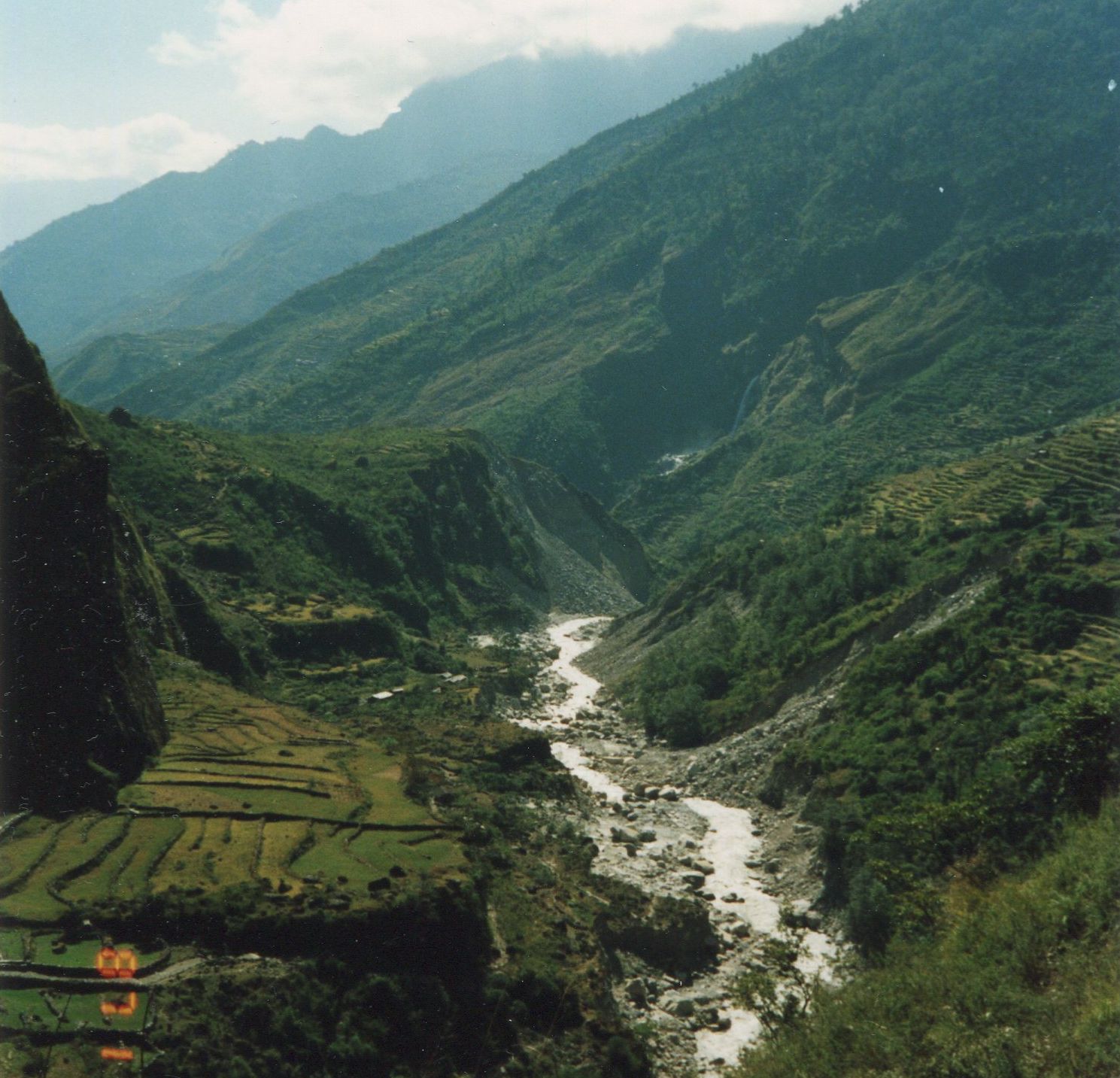 Kali Gandaki Valley on descent to Tatopani