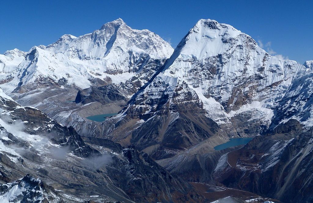 Makalu and Chamlang above Hongu Valley