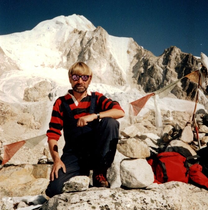 Larkya La Peak from the Larkya La