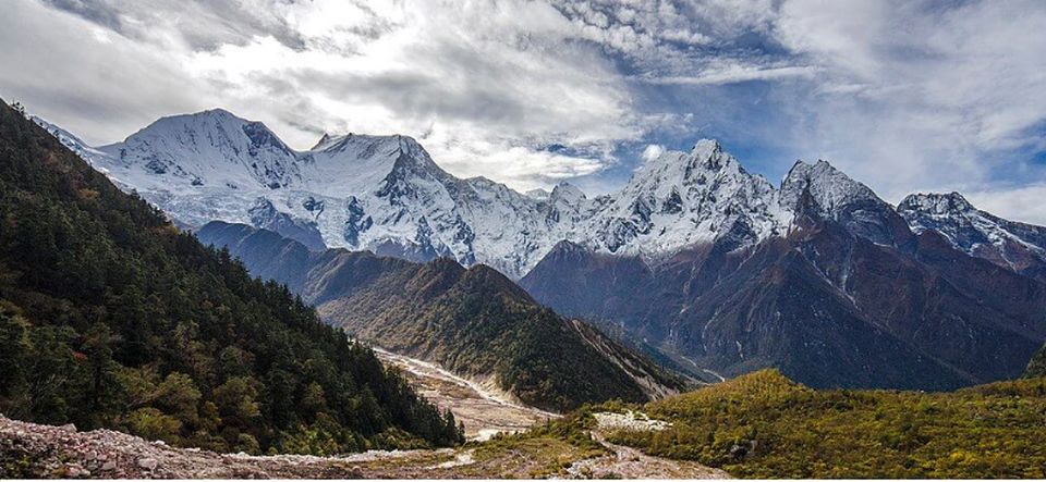 Mount Manaslu and Phungi