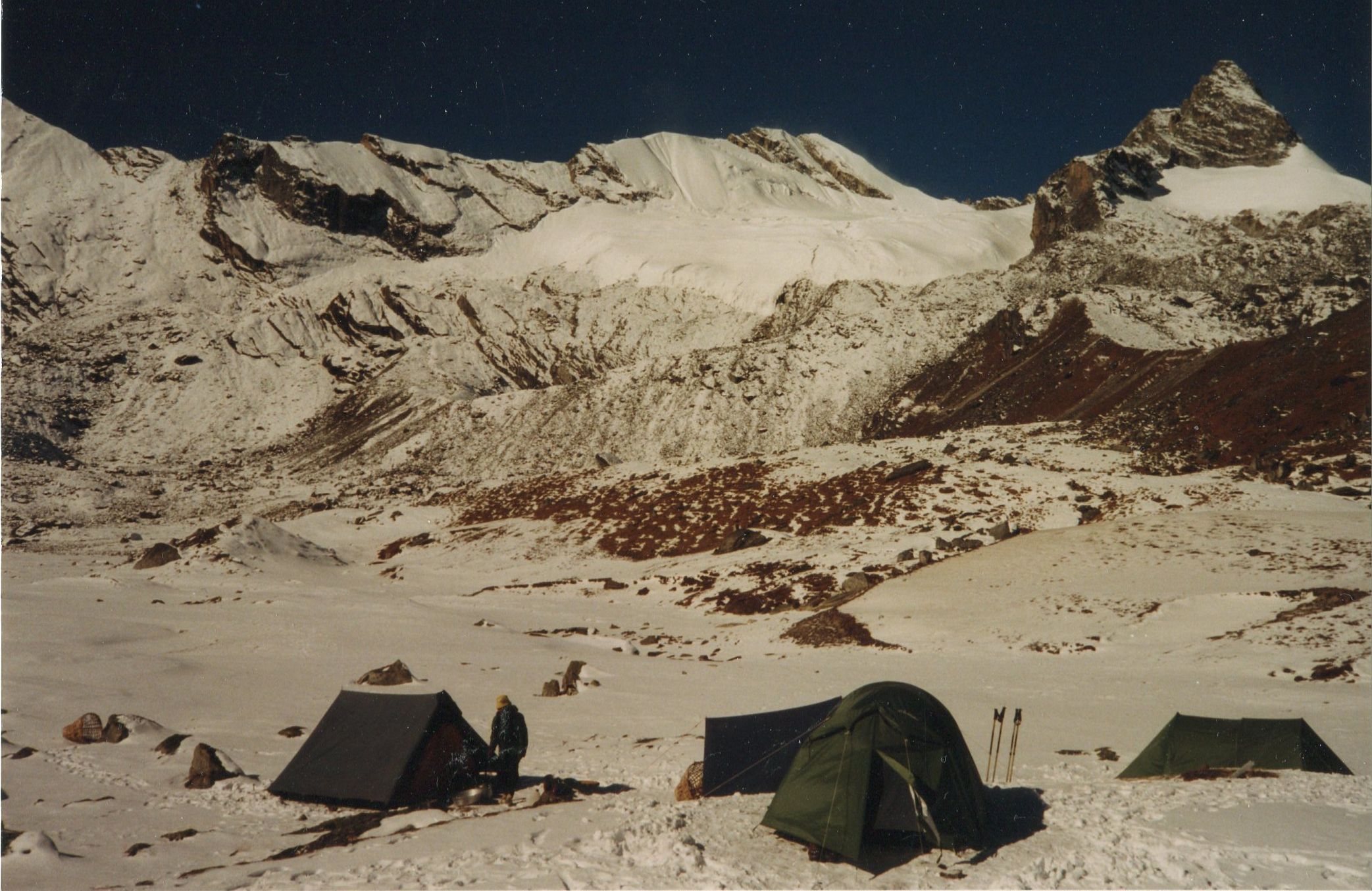 Ramdung Base Camp beneath Yalung La and Yalung Ri