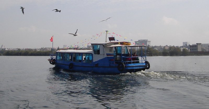 Cruise Boat on Dian Chi ( Lake Dian )