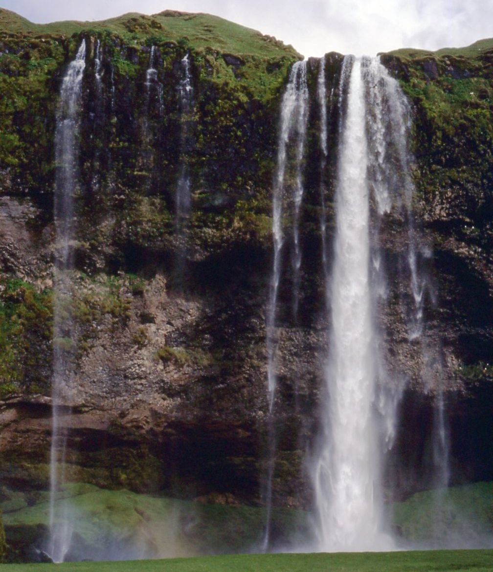 Seljalandsfoss 197ft 60m - Waterfall in Iceland