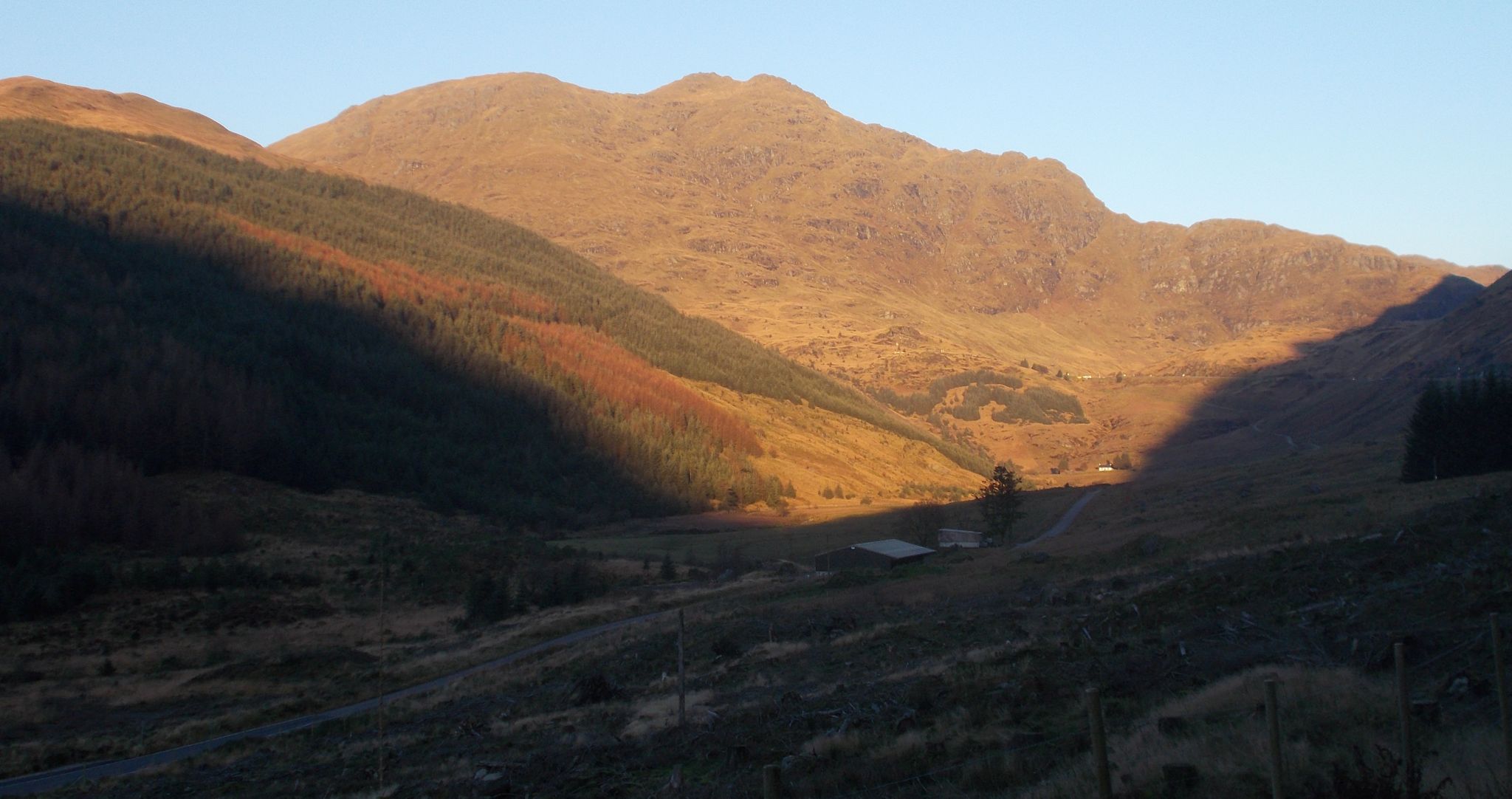 Beinn an Fhidhleir above Glen Kinglas on ascent of Beinn an t-Seilich