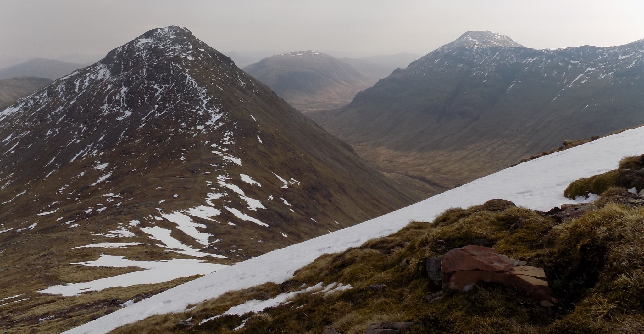 Stob Coire Raineach and Buachaille Etive Mor from Stob Dubh