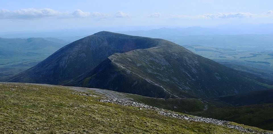 Summits of Beinn a Ghlo - Carn Liath