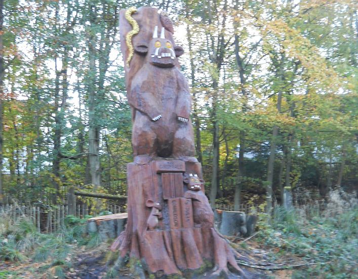 The Gruffalo Carved Beech Log at Kilmardinny Loch in Bearsden