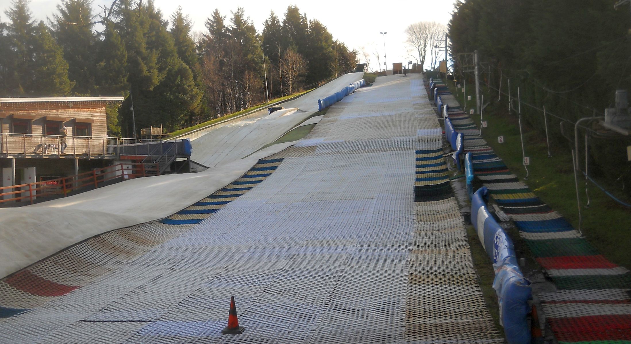 Bearsden Ski Club - Dry Ski Slopes