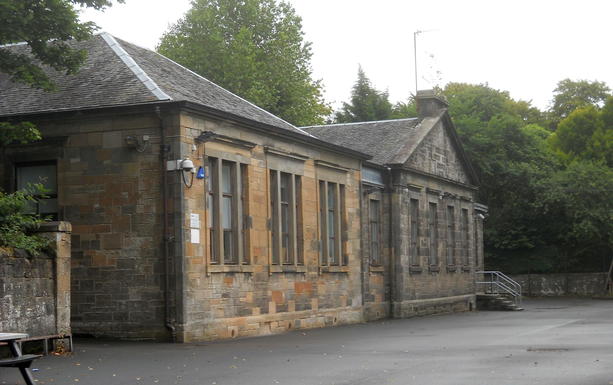 Milngavie Primary School