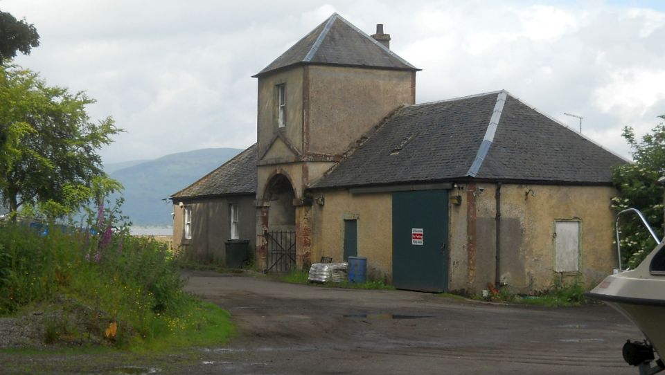 Lochside Cottage at Ross Priory