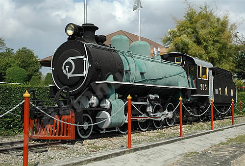 Old steam locomotive at Hua Hin