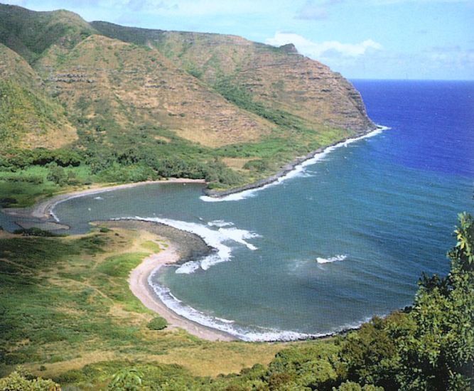 Halawa Valley bay